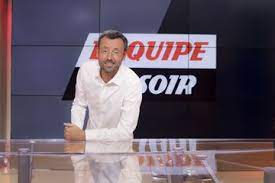 Parce que oui, maintenant, je regarde les tournois de pétanque. Emission Replay L Equipe Du Soir Du 26 Mai 1re Partie L Equipe