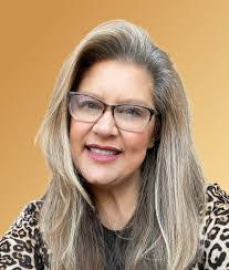 Jessica Eanes's Instagram, Twitter & Facebook