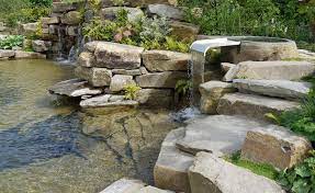 Eine andere variante den wasserfall aus naturstein zu bauen ist die mit abgerundeten steinbrocken (findlinge). Wasserfall Selber Bauen Mein Schoner Garten