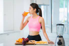 Sebuah studi pada perempuan dengan obesitas melaporkan bahwa diet jenis ini lebih efektif daripada diet rendah lemak untuk penurunan berat badan jangka pendek. 7 Cara Mudah Menurunkan Berat Badan Secara Alami