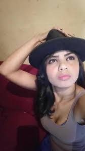 Paula Alvis's Instagram, Twitter & Facebook