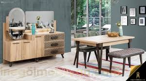 Trend ne olursa olsun geleneksel ve alışılagelmiş tarzdan vazgeçmem diyenlerin dekorasyondaki anahtar ögesidir. En Trend Yemek Odasi Takimlari 8 Ev Gezmesi