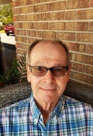 Dennis Beedle's Instagram, Twitter & Facebook