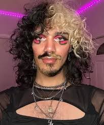 Bethany Meacham's Instagram, Twitter & Facebook