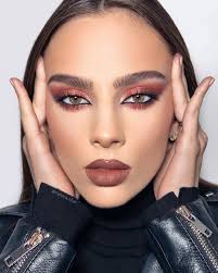 2 674 Likes 15 Comments Malvina Isfan Makeup Artist Malvina Isfan On Instagram Scavanging My Phone For Ph Artistry Makeup Aesthetic Makeup Makeup Looks