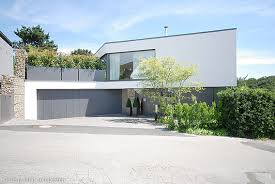 Harmonie Aus Haus Und Hang Essen Haus Hanglage Haus Haus Ideen Aussen