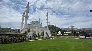 Caminin cem olunan yer olduğuna işaret eden erdoğan, sözlerini şöyle sürdürdü recep tayyip erdoğan'ın katılımıyla açılışı yapılacak olan zonguldak'ın uzun mehmet camii'nde de gerçekleştirdi. G8ip4ktgl6xr7m