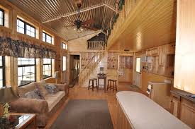 My family and i loved it, as it was close enough to pigeon forge and gatlinburg, to make a drive into either town very quick and easy, but far enough away to give that secluded mountain feel that we love. Pin On Small Cabin Ideas