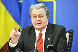 Medicii au încercat să îl resusciteze şi să îl stabilizeze pe corneliu vadim tudor, însă fără rezultat, decesul fiind înregistrat la ora 18.30. Corneliu Vadim Tudor A Murit