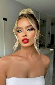 Who are good photographers in Canberra?