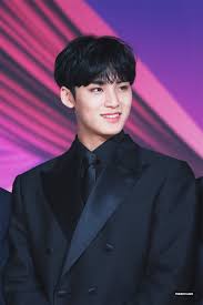Seventeen's mingyu became a trainee in 2011, and made his debut with seventeen in 2015. Seventeen Mingyu In Suit Vtwctr