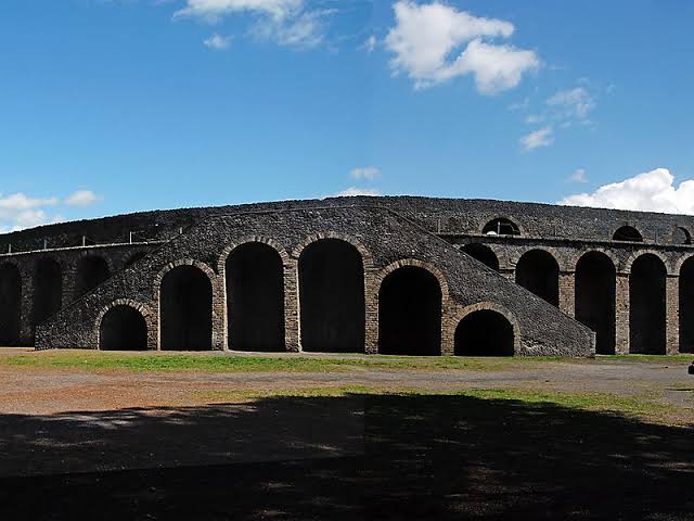 Pompeya Spectacula, en Italia