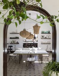 Un Appartement Marseillais Qui Chante Le Sud Elle Decoration Idees De Decor Maison Style Architecture Residentielle