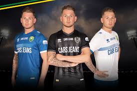 Ado den haag presenteert nieuwe tenues: Dit Zijn De Fonkelnieuwe Tenues Van Ado Den Haag Foto Ad Nl