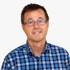 Doug Walker's Instagram, Twitter & Facebook