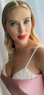 Scarlett Johansson's Natural Beauty