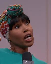 Should a VEGAN WIFE cook for her MEAT EATING husband? 🍔