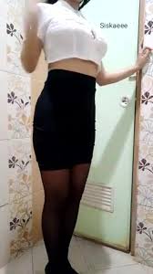 Siskaeee Busty Asian Loves Teasing In Public Toilet Leaked Video