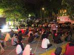 Urutkan terpopuler urutkan penilaian urutkan menurut yang terbaru urutkan termurah urutkan termahal. Update Psbb Surabaya Sidoarjo Dan Gresik Jilid Ii Ada 640 Ktp Disita Dan 6 Pegawai Depot Diamankan Surya
