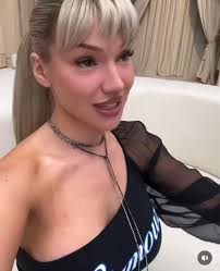 Shirin David in Leder