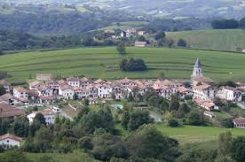 Ainhoa Espelette Bayonne Pyrenees Atlantiques Aquitaine France Pirineos Francia Pueblo
