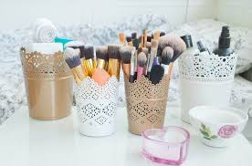 How I Use Ikea Skurar Pots Ideias De Sala De Maquiagem Pinceis De Maquiagem Decoracao Da Sala Do Spa