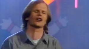 Kinder was man zumindest kennt sind oft vom verhalten das völlige gegenteil, ihnen interessiert auch keine politik.' natürlich kann man das heute meist nicht mehr sagen, weil auch heute die kinder nicht mehr so sind wie es aber ich denke einfach dass dies herbert grönemeyer damit sagen wollte. Herbert Gronemeyer Kinder An Die Macht 1986 Youtube