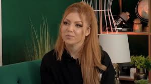 Képes összeállításunkban mutatjuk, milyen fiatalos tolvai reni édesanyja, georgetta. Tolvai Reni Diplomat Szerzett 24 Hu