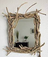 Fra i lavoretti che si possono fare senza troppa difficoltà e poca spesa e che garantiscono risultati sicuri ve ne presento uno un po? Idee Fai Da Te 30 Decorazioni Con I Rami Idee Specchio Fai Da Te Idee Per Decorare La Casa