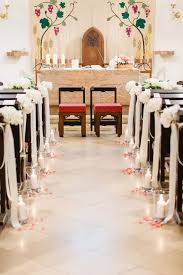 Detailverliebte Hochzeit Auf Weingut Am Reisenberg Kirchendeko Hochzeit Kirchenschmuck Hochzeit Kirchliche Hochzeit