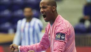El cubano alfredo quintana, guardameta de balonmano nacionalizado portugués que el pasado lunes sufrió una parada cardiorrespiratoria cuando entrenaba con el fc porto, ha. O Adeus A Alfredo Quintana O Guerreiro Extraordinario Zap