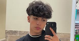 TikTok star Gabriel Salazar, 3 others killed in fiery crash after Texas  police chase