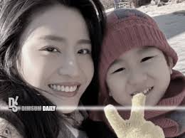 4-year-old son of social media influencer Coffee Lam suffers joint  dislocation during family trip to South Korea