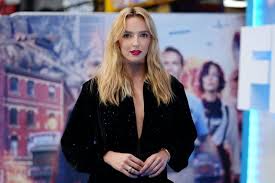 jodie comer's so natural in the role that it saves millie from existing only as the object of a man's affections almost singlehanded. Xyfbtcgdysnmum