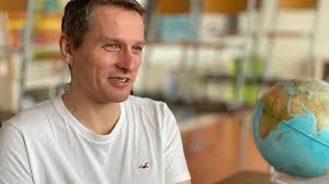 Vladimír kořen loni oznámil, že po deseti letech končí coby starosta říčan. Vladimir Koren O Nove Roli Ucitele Nadseni Ze Sveta Je Jiskra Kterou Chci V Detech Zapalit Mujrozhlas