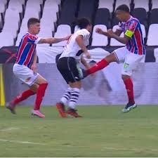 Vasco x bahia, vasco 2 x 0 bahia, bahia 0 x 2 vasco, vasco x bahia, bahia x vasco, vasco e bahia faz primeiro tempo impecável e vence o vasco com facilidade no pituaçu com gols de rossi. Vasco Cbf Admite Que Arbitro Errou Ao Nao Expulsar Gregore Do Bahia