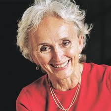 Crossed Over: A Murder, A Memoir: Lowry, Beverly: 9780375713804:  Amazon.com: Books