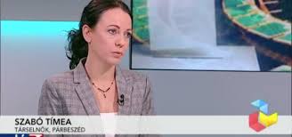 Néhány héttel azelőtt, hogy szabó tímea parlamenti felszólalásában orbán viktor kormányfőt tette felelőssé a hableány turistahajó tragédiájáért, a párbeszéd társelnöke családokat. Szabo Timea Page 16 Parbeszed Magyarorszagert