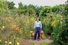 How do i contact gardeners world? Monty Don