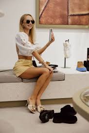 Masajes Erotico Sevilla - Relaxing Body Touches with Solange Warensita