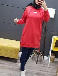 Yanlari Bagcik Detayli Sweat Moda Stilleri Basortusu Modasi Kadin Modasi Elbiseler