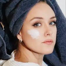 Looking for Homeschooling Advice 🤍 Hey friends! I'm starting to explore  homeschooling options for my little ones, and would love any advice,  insights, or personal experiences you're willing to share. If you've