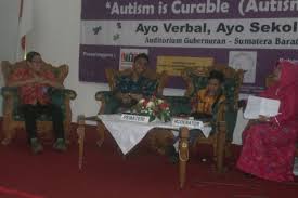 F dicolek colek tak hiraukan. Mereka Berhasil Mengalahkan Autis Antara Sumbar