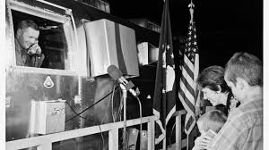 Volgens armstrongs zonen rick en mark hebben de artsen fouten gemaakt die tot de dood van hun vader hebben geleid. Apollo 11 Das Veranderte Leben Von Neil Armstrongs Kindern Nach Der Mondlandung