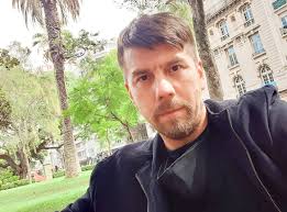 Hola grupo tengo un problema mi impresora kodak 6800 no reconoce el ribon  me dicen en foto tec que se ocupa actualizar la impresora alguien puede  orientarme