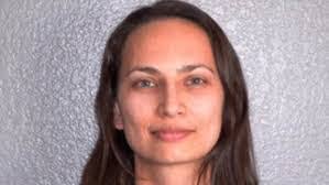 Julie Wagenman's Instagram, Twitter & Facebook