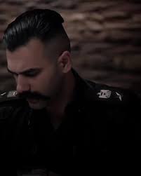 حازم يحشش ع اخته 😂😂