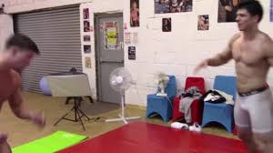 Josv gegen Alex - Muscle Wrestling Online schauen