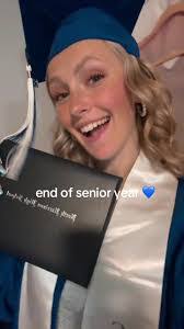 Gracie Faust's Instagram, Twitter & Facebook