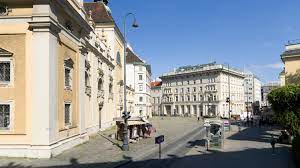 The only odd thing out is that it's 17km to the border of the czech republic. Freyung Wien Wikipedia